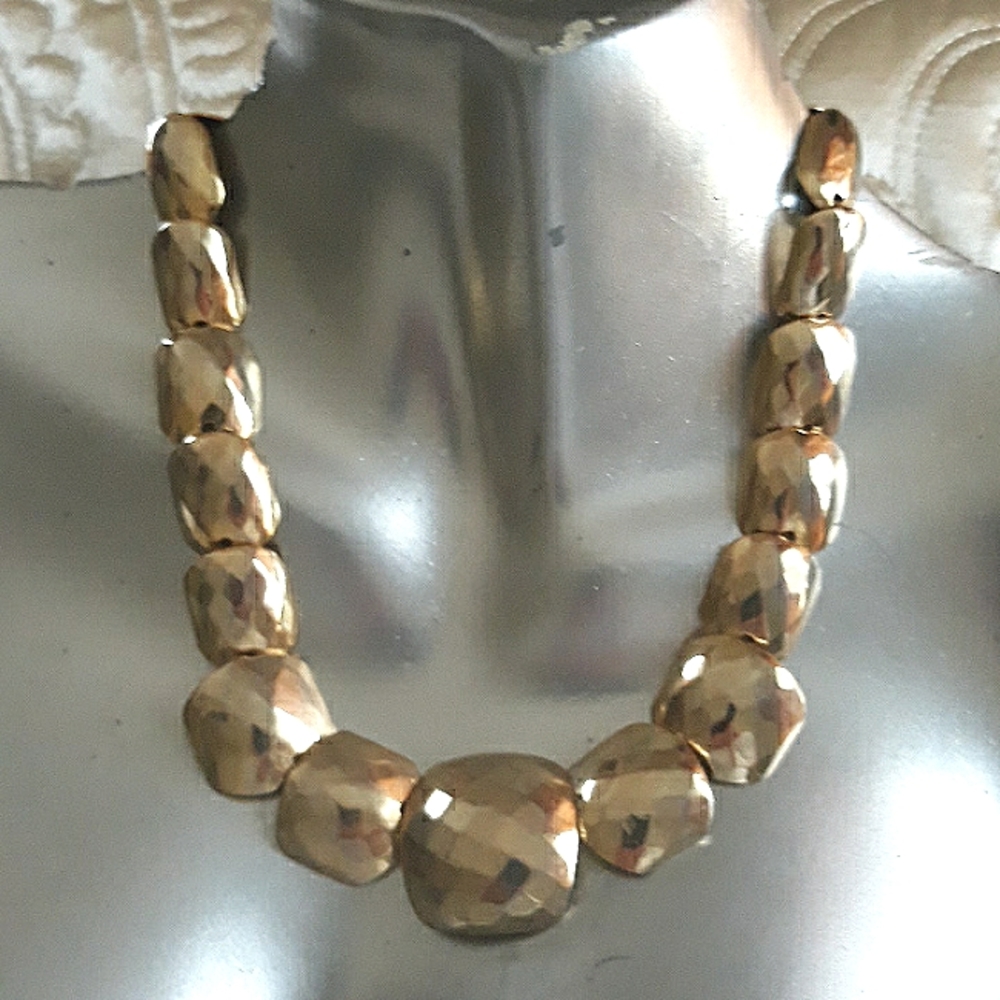 gold tone necklace